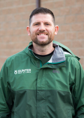 Pest control expert Kevin Eaton from Gunter Pest & Lawn